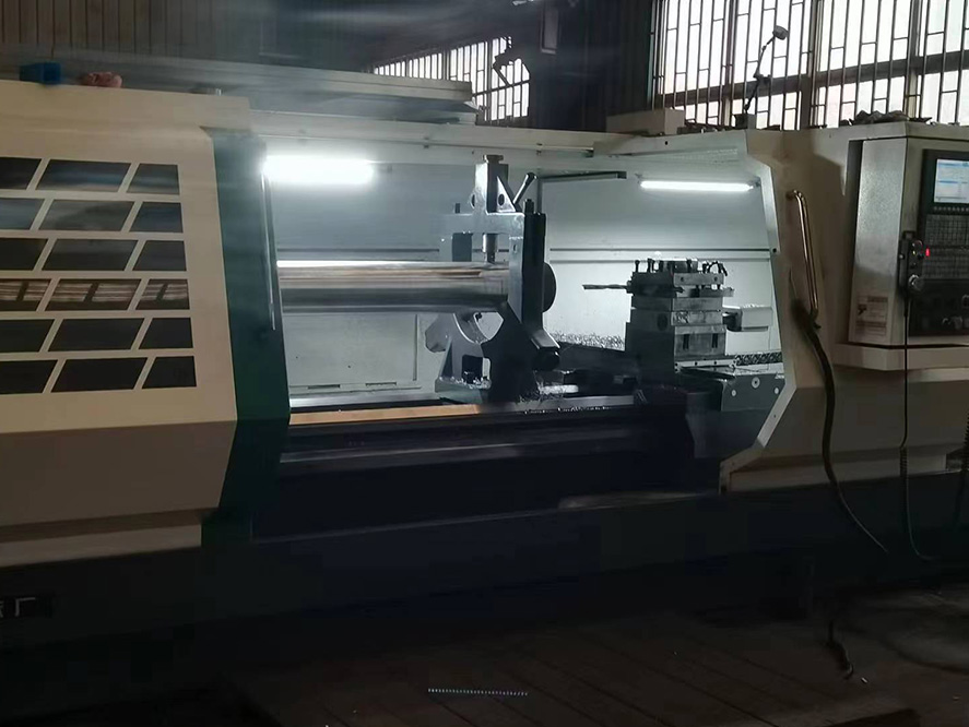 Najnovejši trendi in tehnološke inovacije v CNC obdelovalni industriji